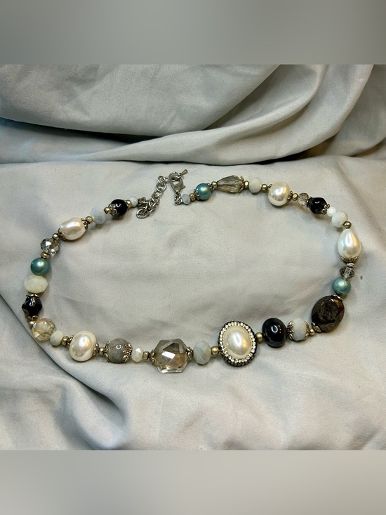 Jewelry - Mixed Pearl & Bead Statement Necklace - Neutral Tones